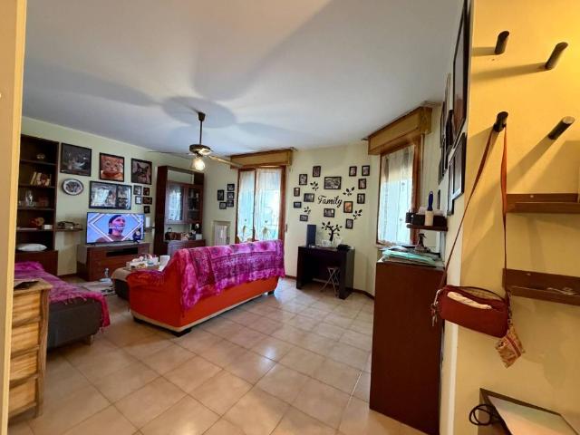 Appartamento in vendita a Torrile, San Polo
