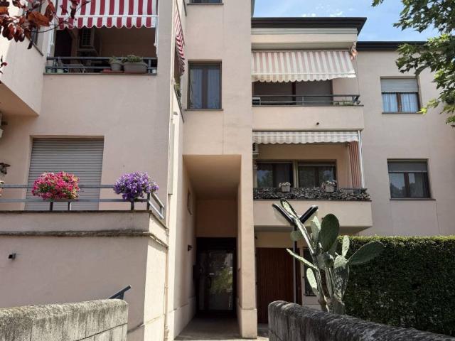 Appartamento in vendita a Torrile, San Polo