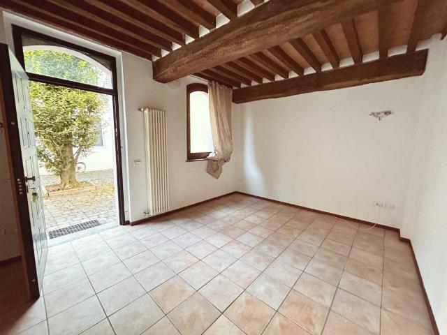 Appartamento in vendita a Torrile, Rivarolo
