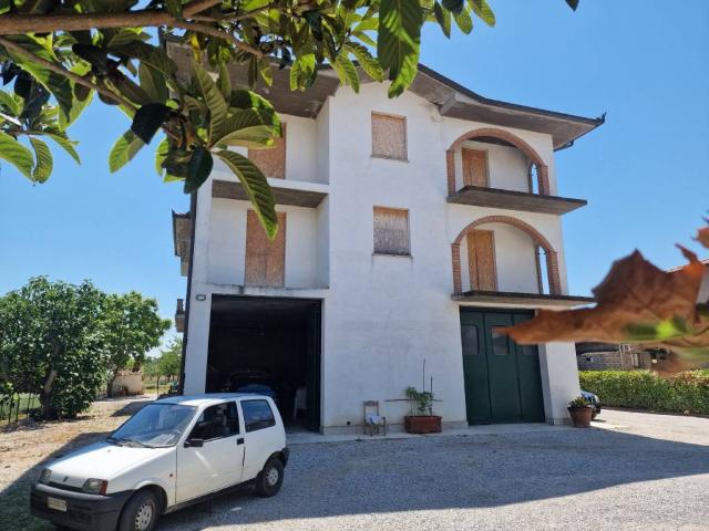 Appartamento in vendita a Torrita, Toscana