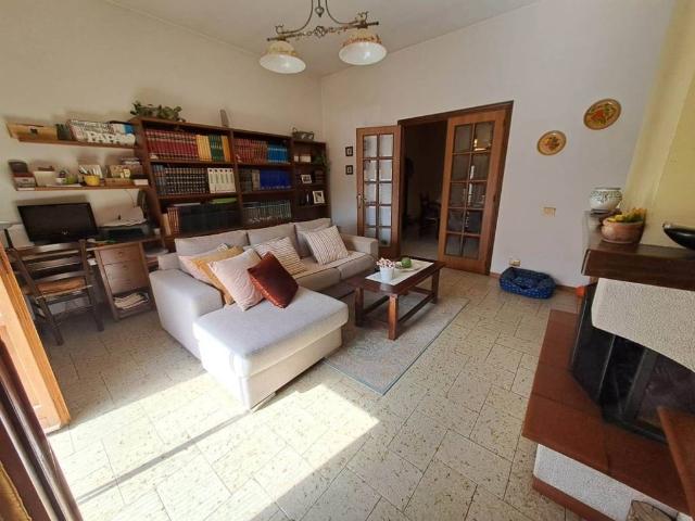 Appartamento in vendita a Torrita, Toscana