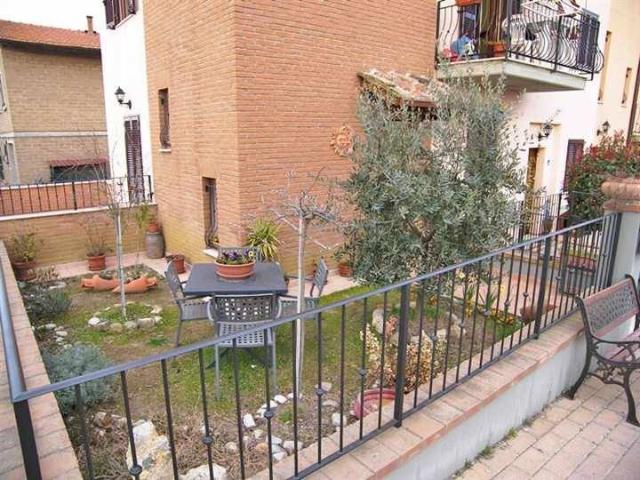 Appartamento in vendita a Torrita di Siena, Siena