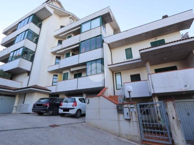 Appartamento in vendita a Unione dei Comuni della Val Vibrata, Tortoreto
