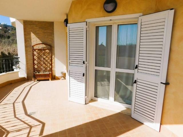 Appartamento in vendita a Unione dei Comuni della Val Vibrata, Tortoreto