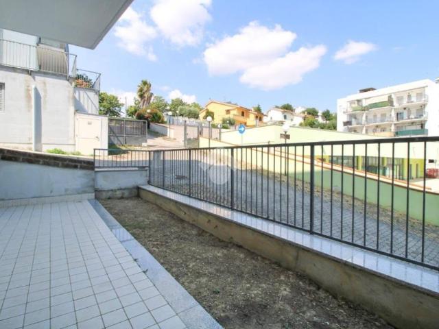 Appartamento in vendita a Unione dei Comuni della Val Vibrata, Tortoreto