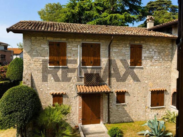 Appartamento in vendita a Comunità Montana Parco Alto Garda bresciano, Toscolano Maderno