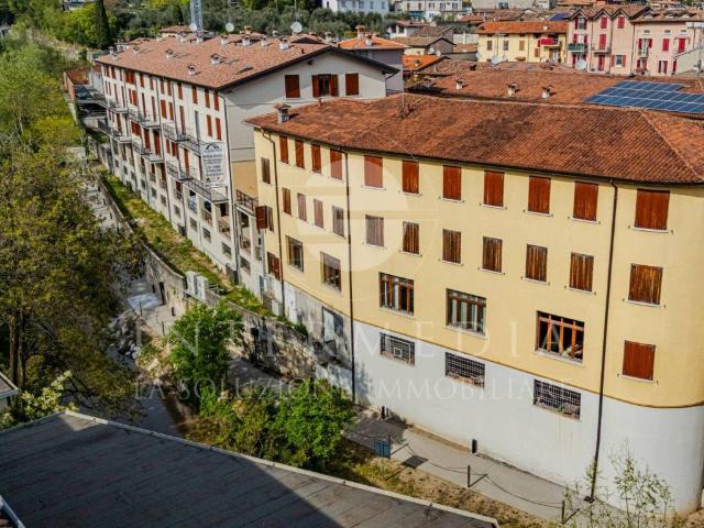 Appartamento in vendita a Comunità Montana Parco Alto Garda bresciano, Toscolano Maderno