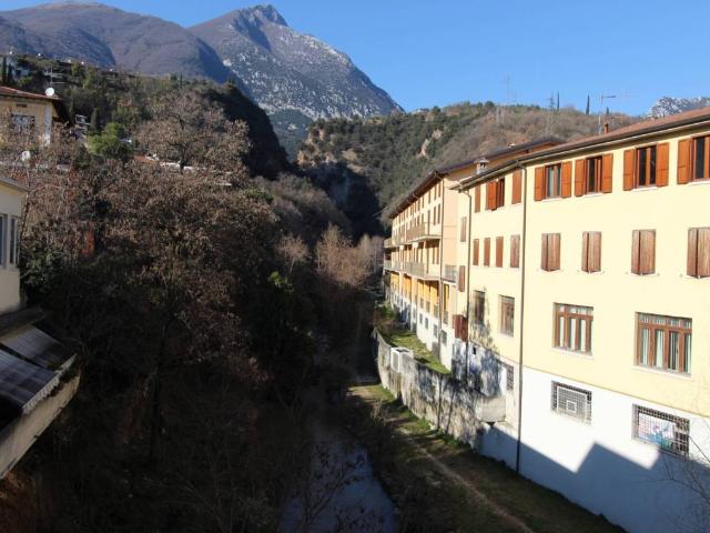 Appartamento in vendita a Comunità Montana Parco Alto Garda bresciano, Toscolano Maderno