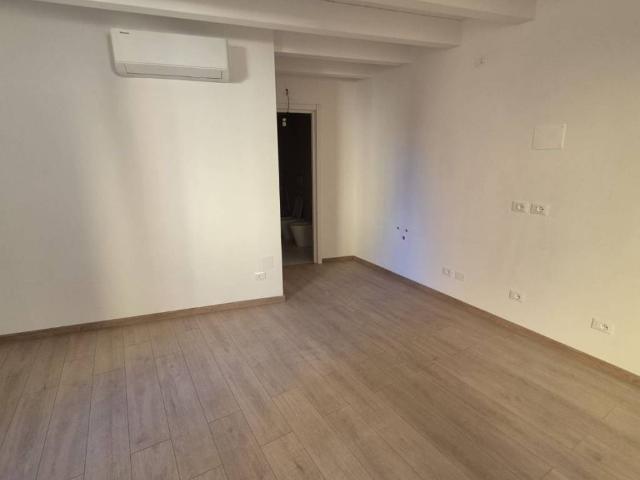 Appartamento in vendita a Comunità Montana Parco Alto Garda bresciano, Toscolano Maderno