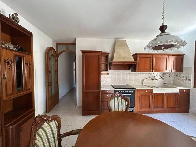 Appartamento in vendita a Tovo San Giacomo, Liguria