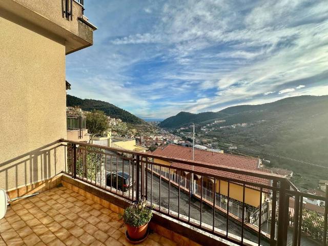Appartamento in vendita a Tovo San Giacomo, Liguria