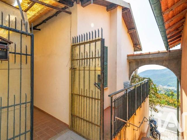 Appartamento in vendita a Tovo San Giacomo, Liguria