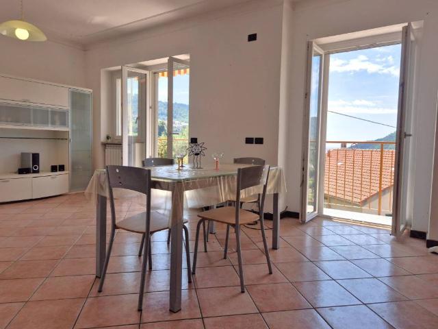 Appartamento in vendita a Tovo San Giacomo, Liguria