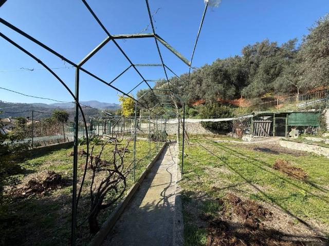Appartamento in vendita a Tovo San Giacomo, Liguria