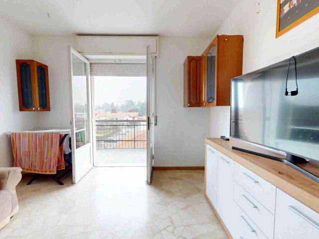 Appartamento in vendita a Tradate, Lombardia
