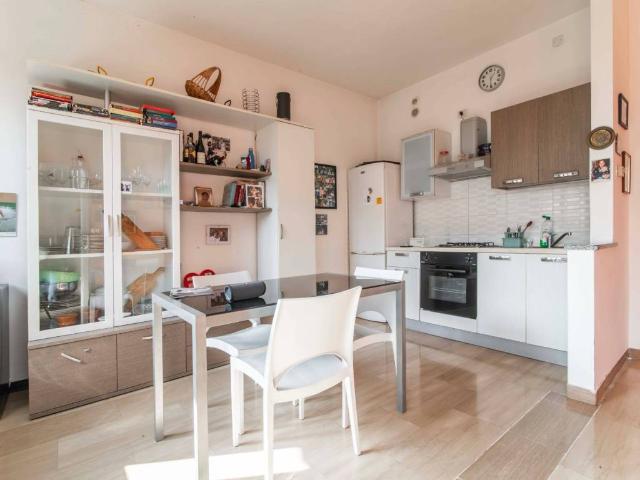 Appartamento in vendita a Tradate, Lombardia