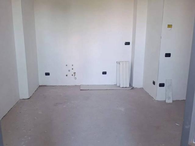 Appartamento in vendita a Tradate, Lombardia