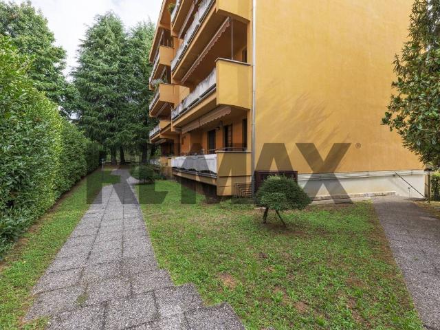 Appartamento in vendita a Pineta, Tradate