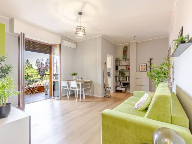 Appartamento in vendita a Tradate, Lombardia