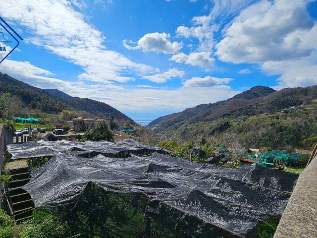 Appartamento in vendita a Tramonti, Campania