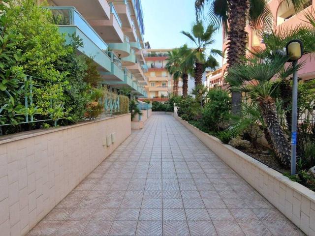 Appartamento in vendita a Puglia, Barletta-andria-trani