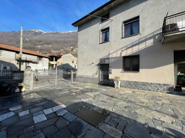 Appartamento in vendita a Traona, Lombardia