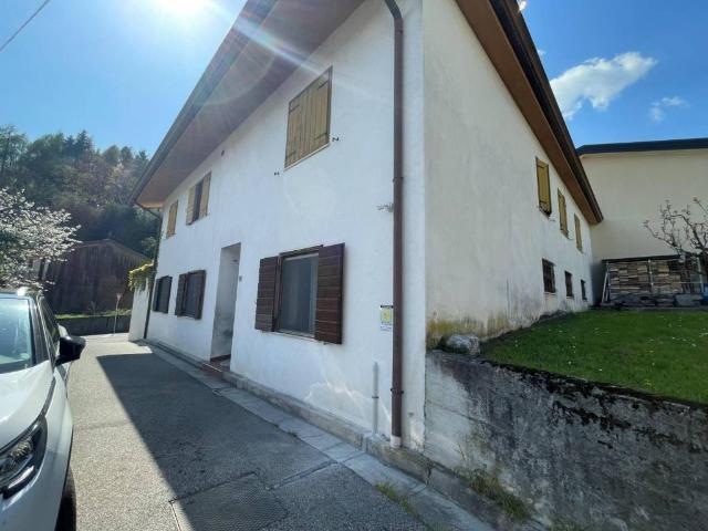 Appartamento in vendita a Trasaghis, Friuli-Venezia Giulia