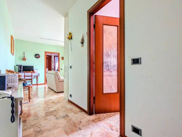 Appartamento in vendita a Travacò Siccomario, Lombardia