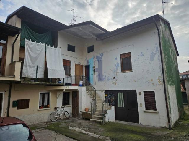 Appartamento in vendita a Travagliato, Lombardia