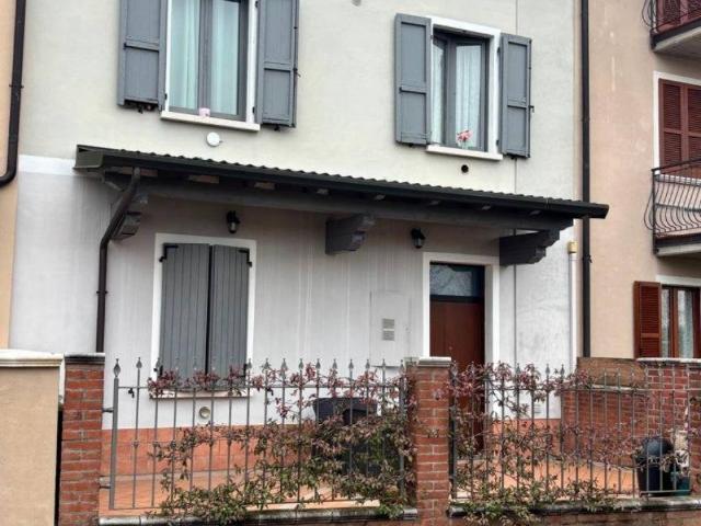 Appartamento in vendita a Travagliato, Lombardia
