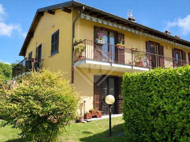 Appartamento in vendita a Travedona Monate, Lombardia