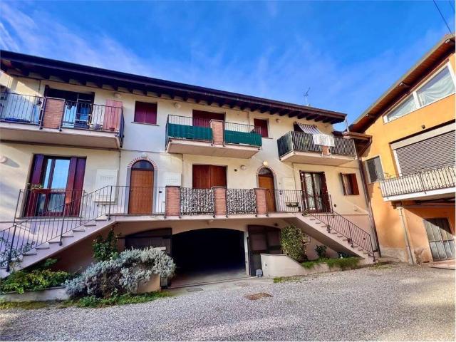 Appartamento in vendita a Travedona Monate, Lombardia