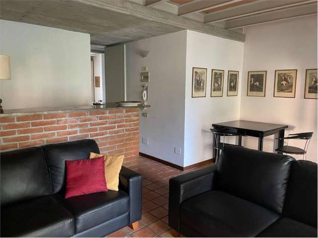 Appartamento in vendita a Chiossetto, Travedona Monate