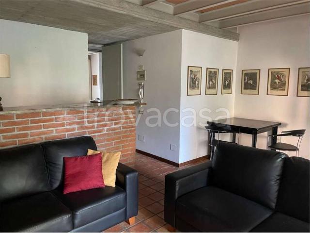 Appartamento in vendita a Chiossetto, Travedona Monate