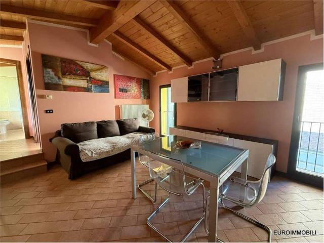 Appartamento in vendita a Traversetolo, Reggio Emilia