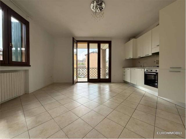 Appartamento in vendita a Traversetolo, Reggio Emilia