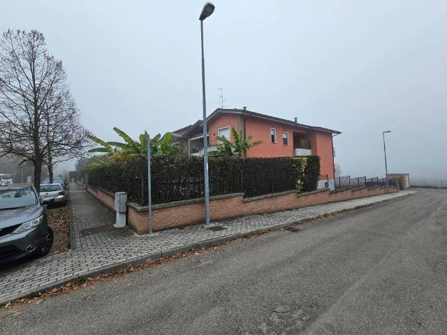 Appartamento in vendita a Traversetolo, Reggio Emilia