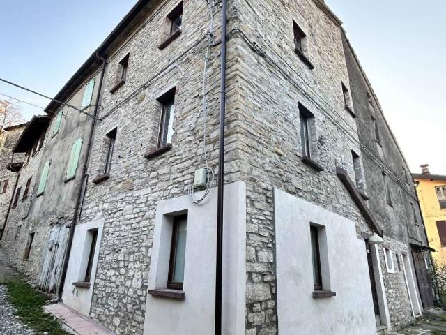 Villa Indipendente in vendita a Denavolo, Travo