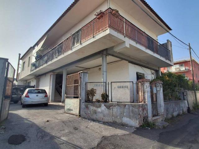 Appartamento in vendita a Trecase, Campania