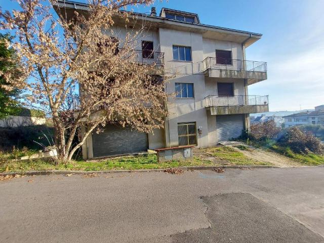 Appartamento in vendita a Trecastelli, Marche