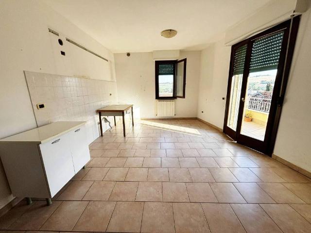 Appartamento in vendita a Trecastelli, Marche