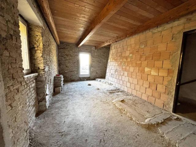 Appartamento in vendita a Trecastelli, Marche