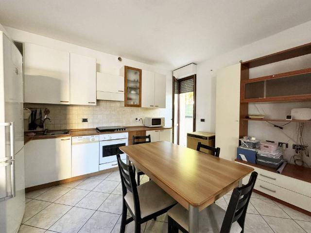 Appartamento in vendita a Trecastelli, Marche