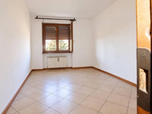 Appartamento in vendita a Trecate, Novara