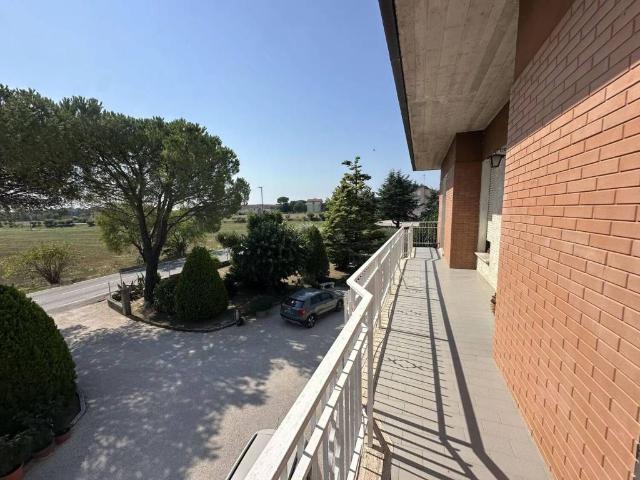 Appartamento in vendita a Chiesanuova, Marche