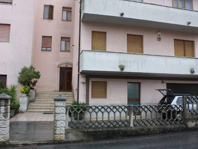 Appartamento in vendita a Chiesanuova, Marche