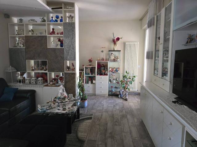 Appartamento in vendita a Marche, Macerata