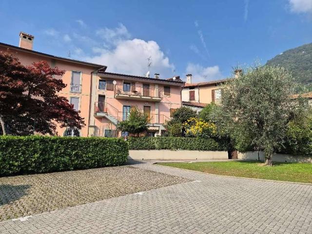 Appartamento in vendita a Tremezzina, Lombardia
