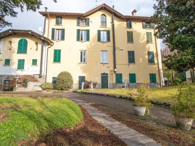 Appartamento in vendita a Villa, Tremezzina