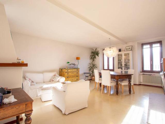 Appartamento in vendita a Villa, Tremezzina